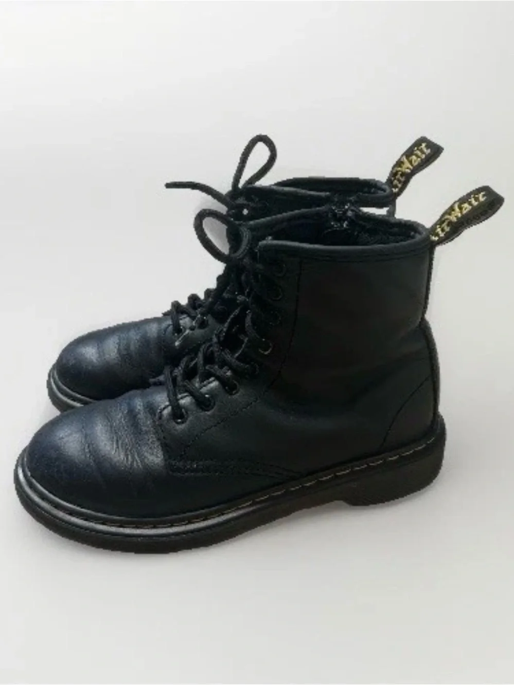 Dr. Doc Boots Martens Youth Kids Sz 2 Black Leather Lace Up Classic Unisex 1460